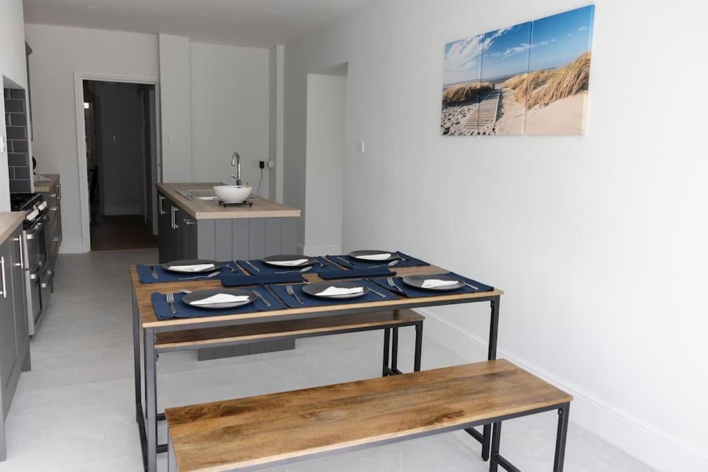 Spacious Holiday Home In Порткоул Екстериор снимка