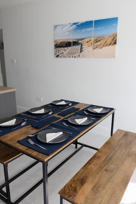 Spacious Holiday Home In Порткоул Екстериор снимка